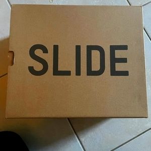 Yeezy slides size 5 Blue
